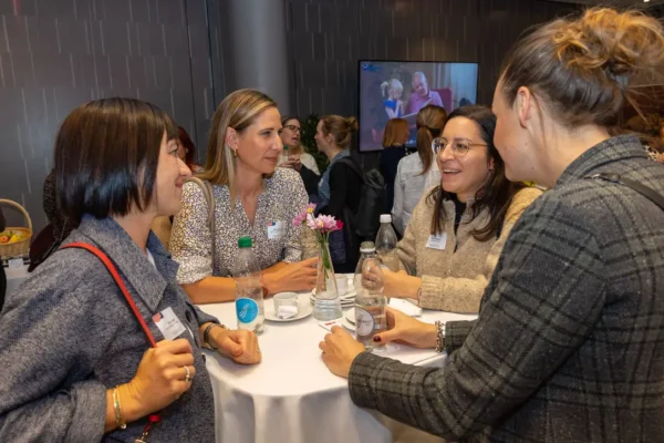 2656329_businesstag-fuer-frauen-in-vaduz-28-10-2025_ajaxbilder-1086w_1f0jzh_eetil3